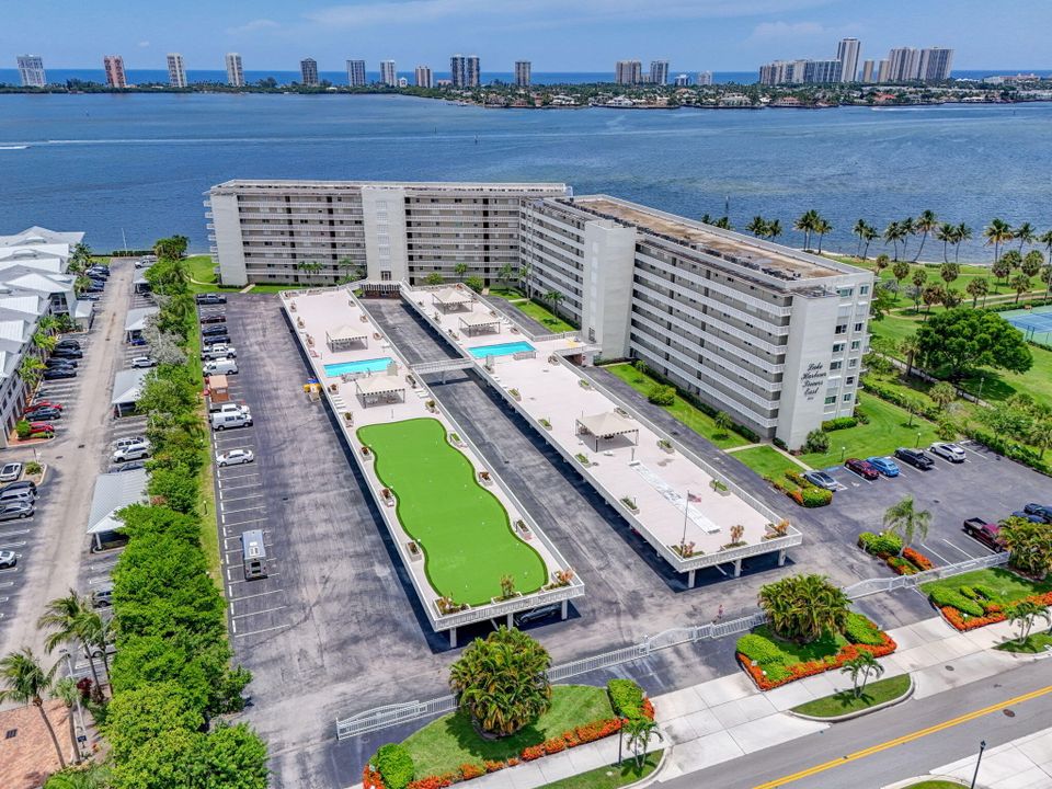 En Venta: $399,000 (2 camas, 2 baños, 1440 Pies cuadrados)