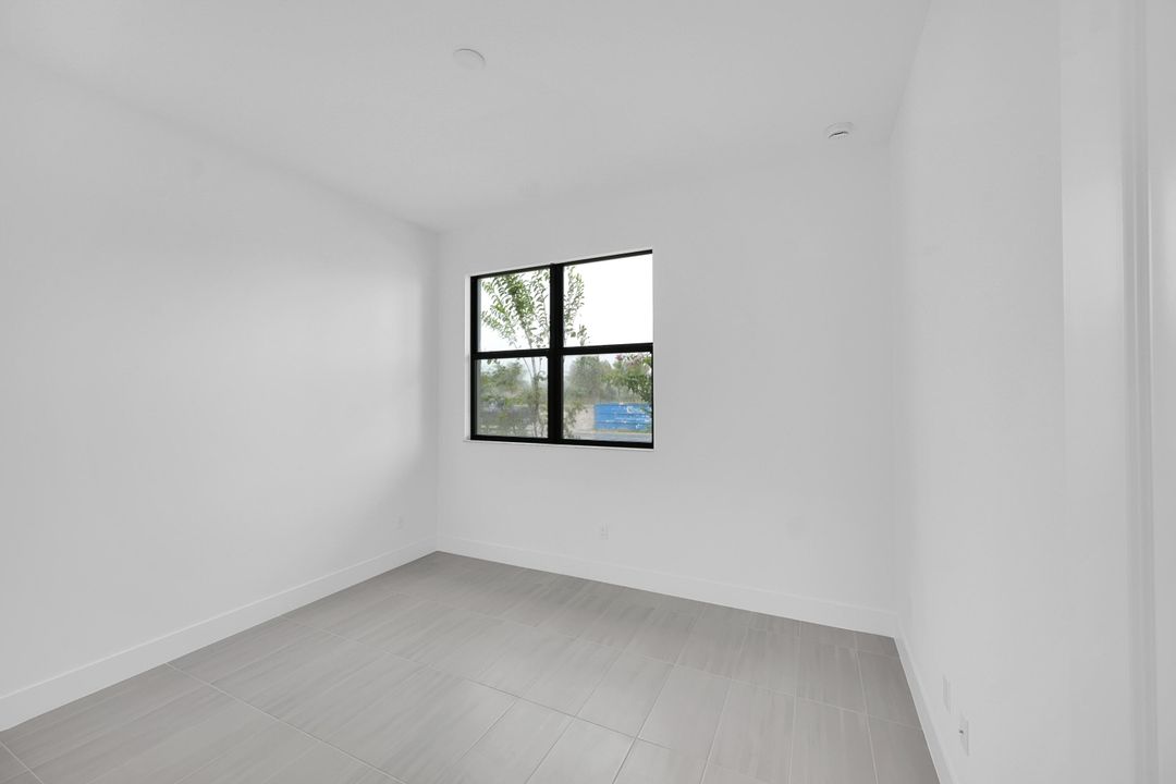 Active With Contract: $5,500 (4 beds, 4 baths, 2795 Square Feet)