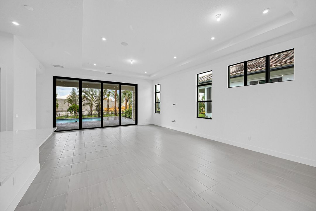 Active With Contract: $5,500 (4 beds, 4 baths, 2795 Square Feet)