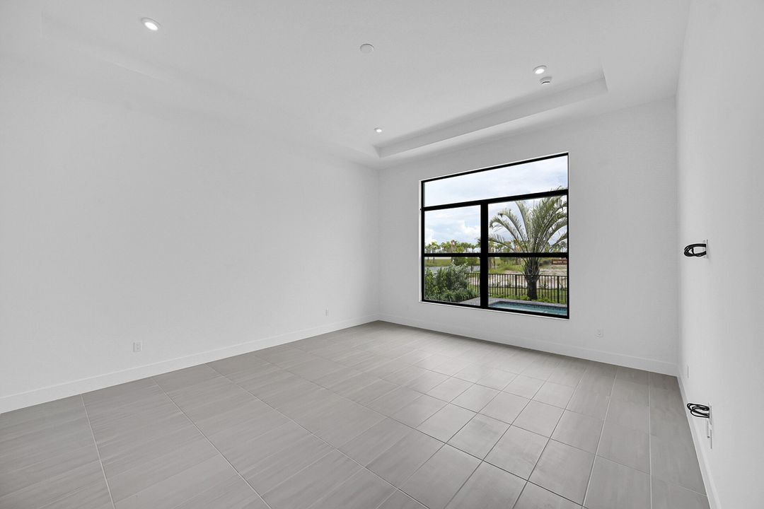 Active With Contract: $5,500 (4 beds, 4 baths, 2795 Square Feet)