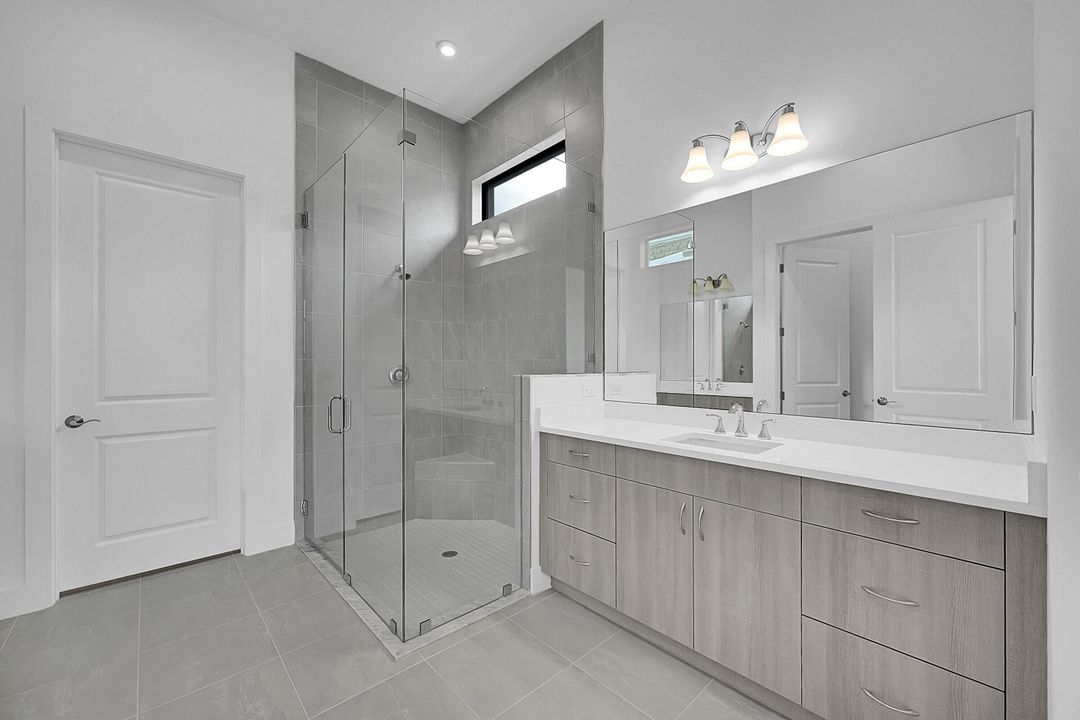 Active With Contract: $5,500 (4 beds, 4 baths, 2795 Square Feet)