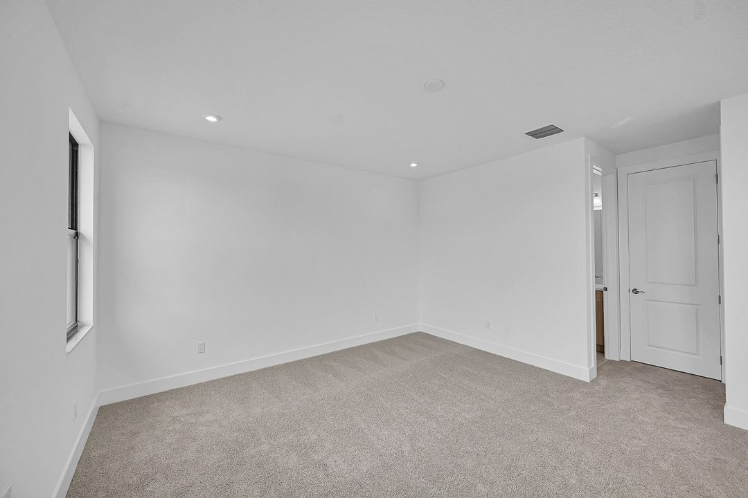 Active With Contract: $5,500 (4 beds, 4 baths, 2795 Square Feet)