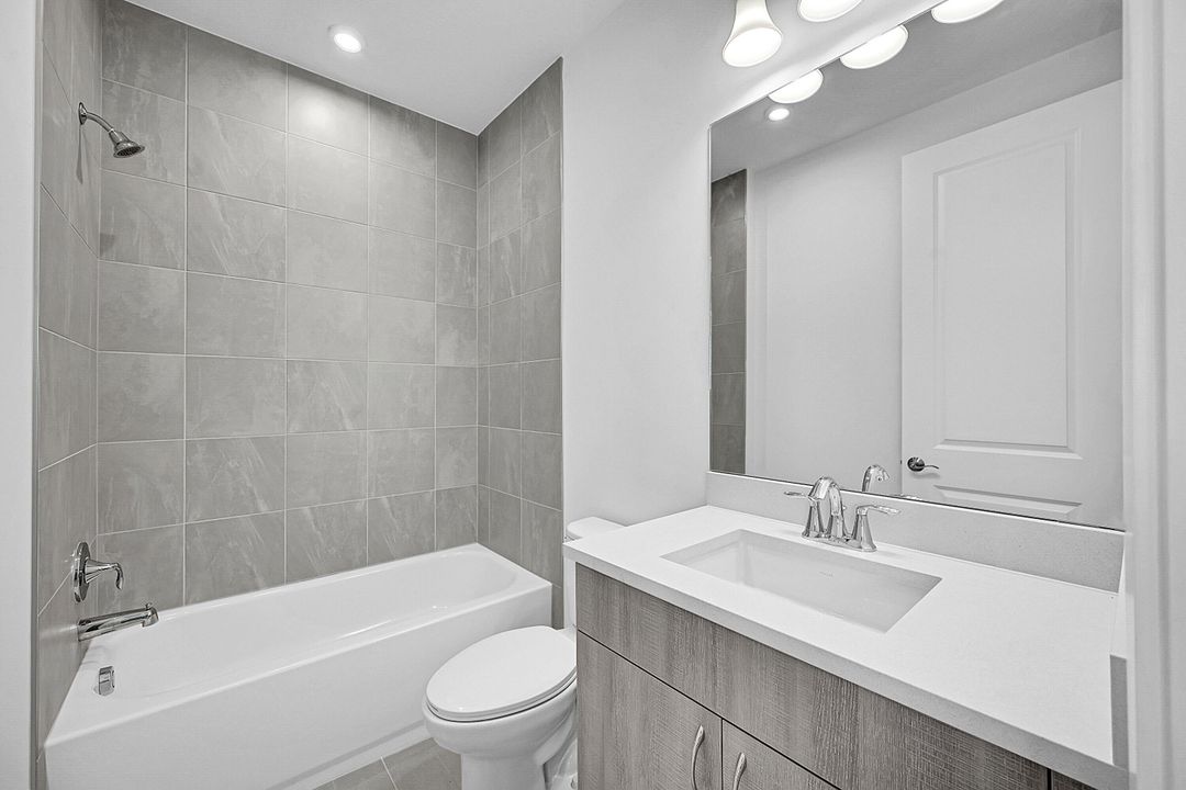 Active With Contract: $5,500 (4 beds, 4 baths, 2795 Square Feet)