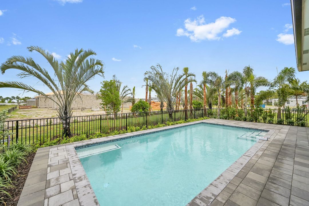 Active With Contract: $5,500 (4 beds, 4 baths, 2795 Square Feet)