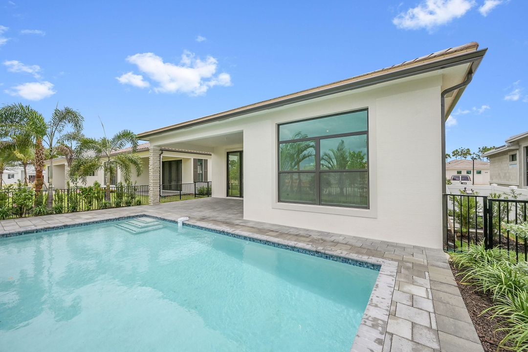 Active With Contract: $5,500 (4 beds, 4 baths, 2795 Square Feet)