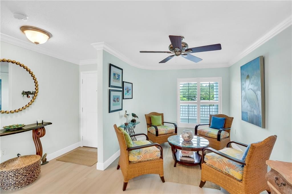 На продажу: $499,000 (2 спален, 2 ванн, 1337 Квадратных фут)