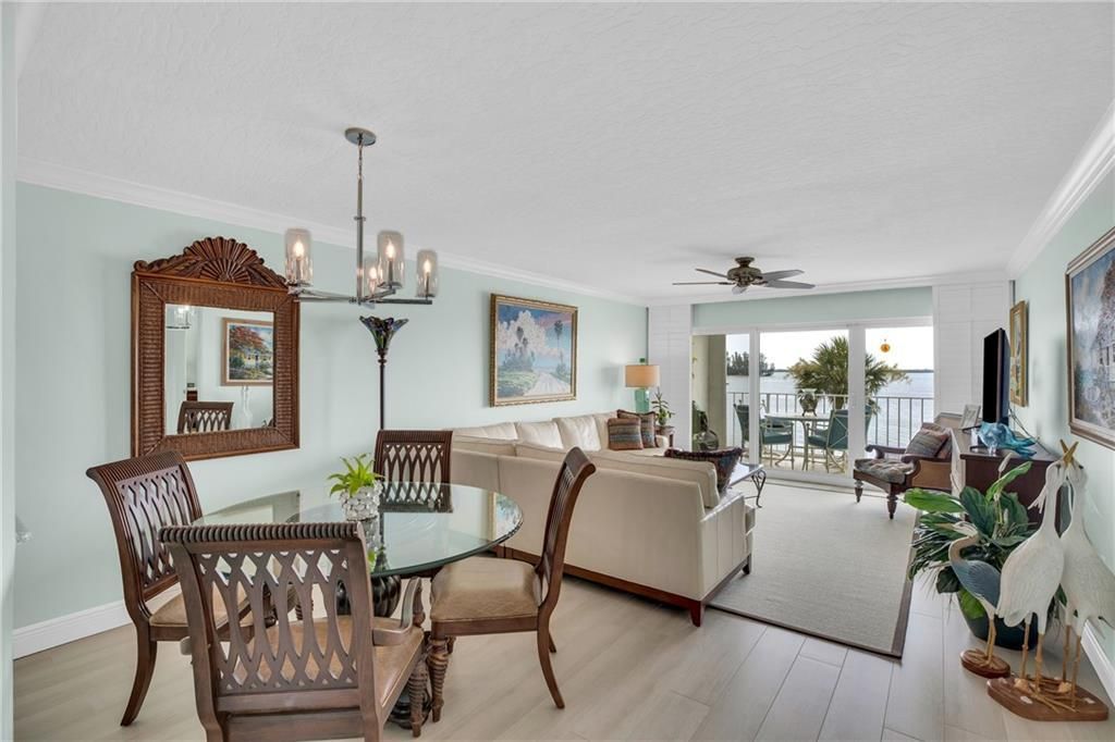 На продажу: $499,000 (2 спален, 2 ванн, 1337 Квадратных фут)