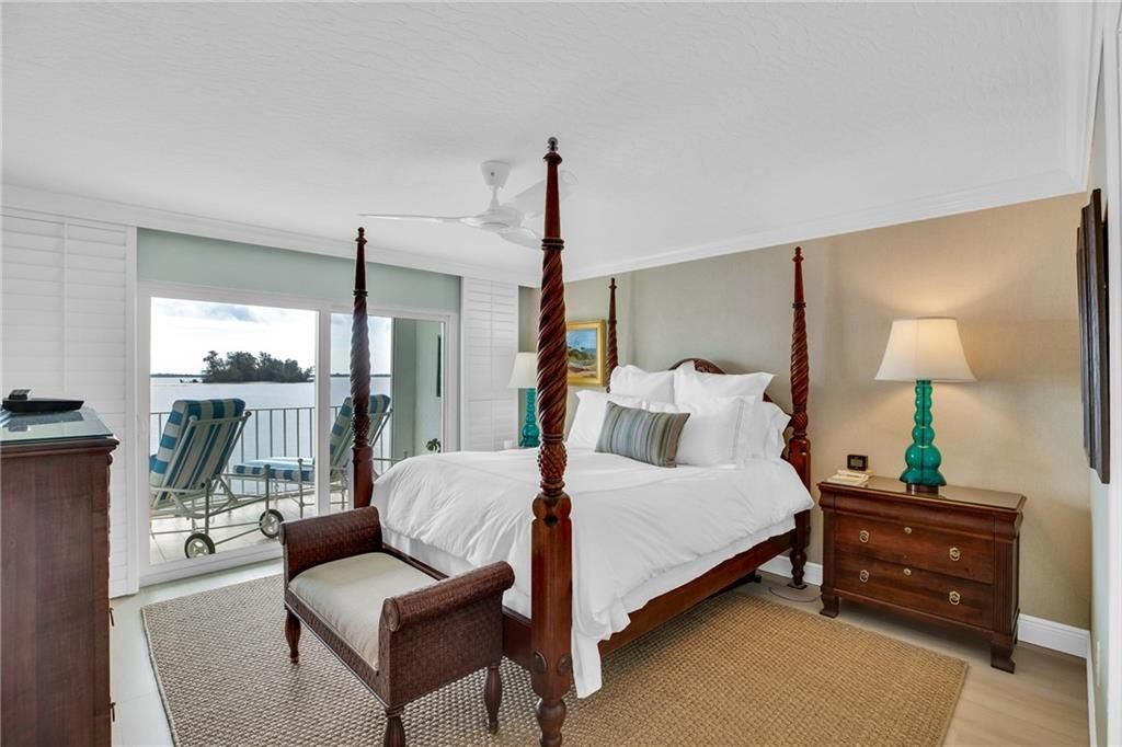 На продажу: $499,000 (2 спален, 2 ванн, 1337 Квадратных фут)