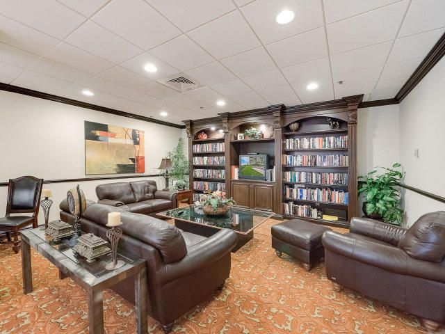 Под контрактом: $4,500 (2 спален, 2 ванн, 1586 Квадратных фут)