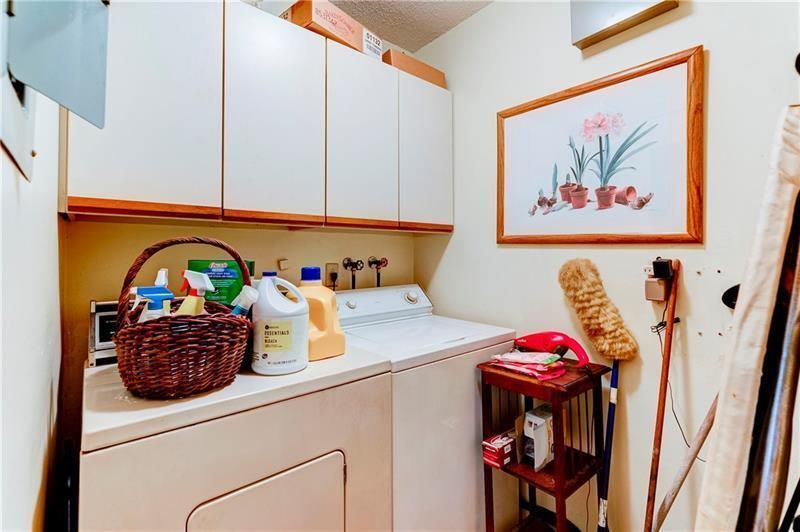 En Venta: $345,000 (2 camas, 2 baños, 1484 Pies cuadrados)