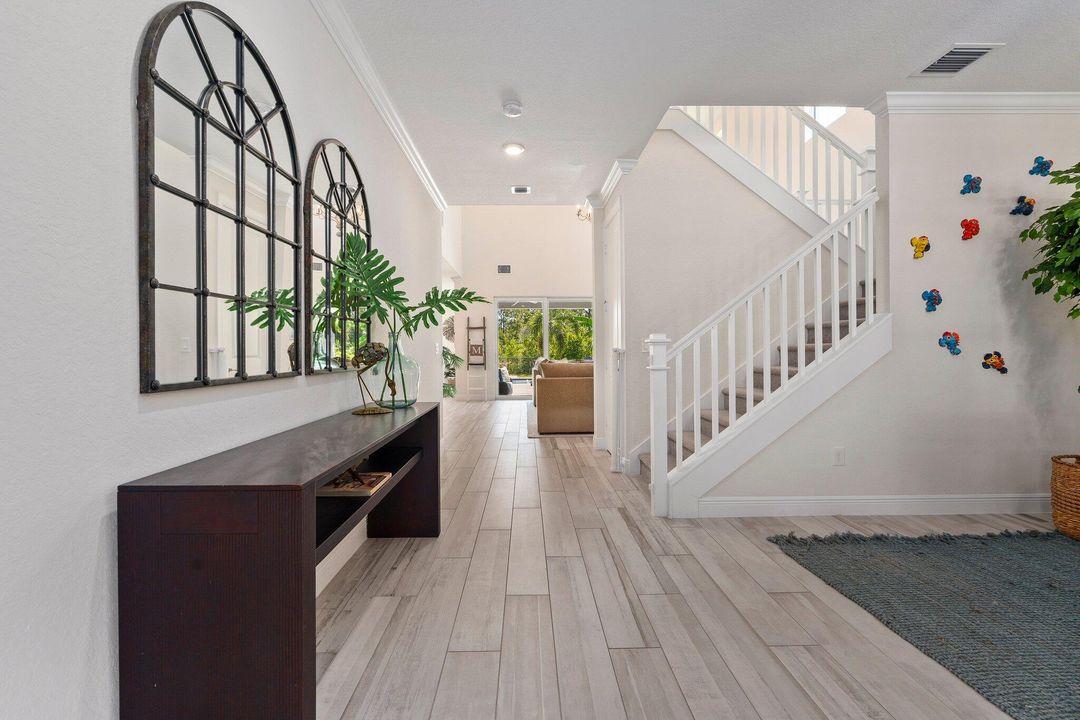 En Venta: $1,139,000 (4 camas, 3 baños, 3291 Pies cuadrados)