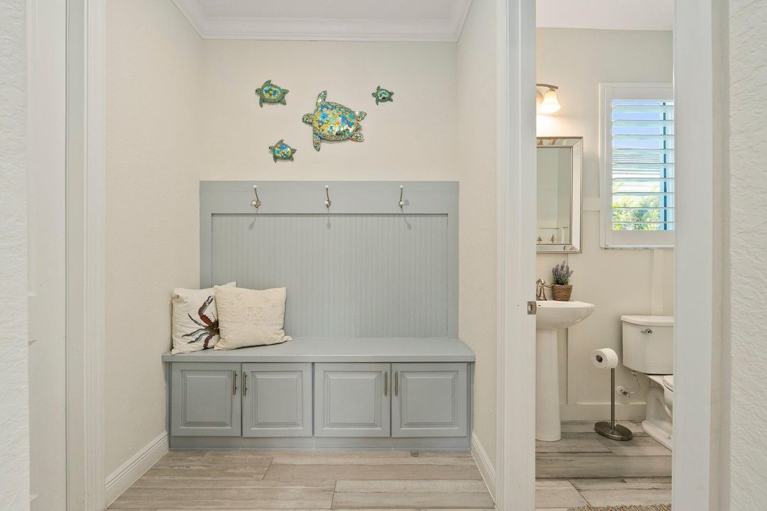 En Venta: $1,139,000 (4 camas, 3 baños, 3291 Pies cuadrados)