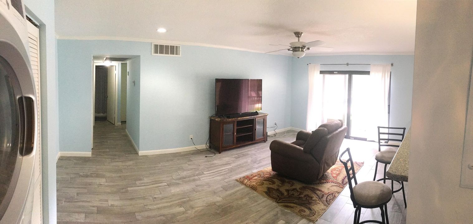 最近售出: $219,000 (2 贝兹, 2 浴室, 1100 平方英尺)