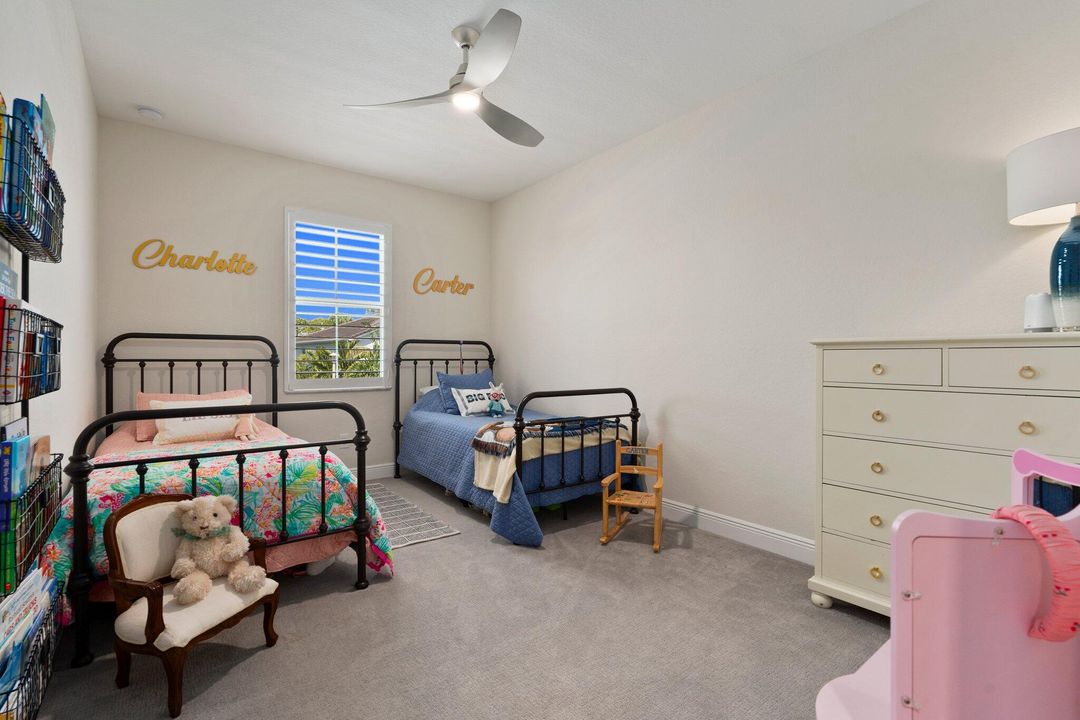 En Venta: $1,139,000 (4 camas, 3 baños, 3291 Pies cuadrados)