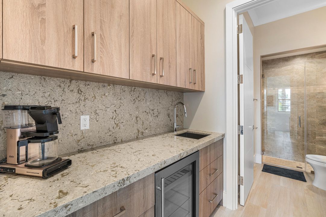 En Venta: $5,750,000 (4 camas, 4 baños, 3663 Pies cuadrados)