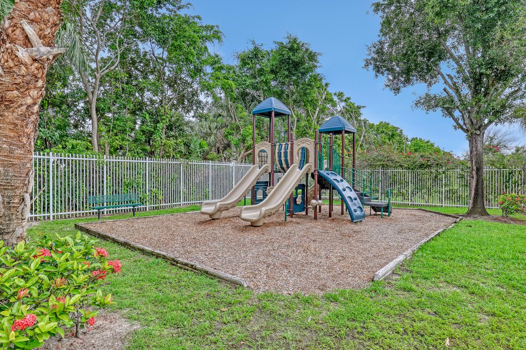 Activo con contrato: $315,000 (2 camas, 2 baños, 1206 Pies cuadrados)