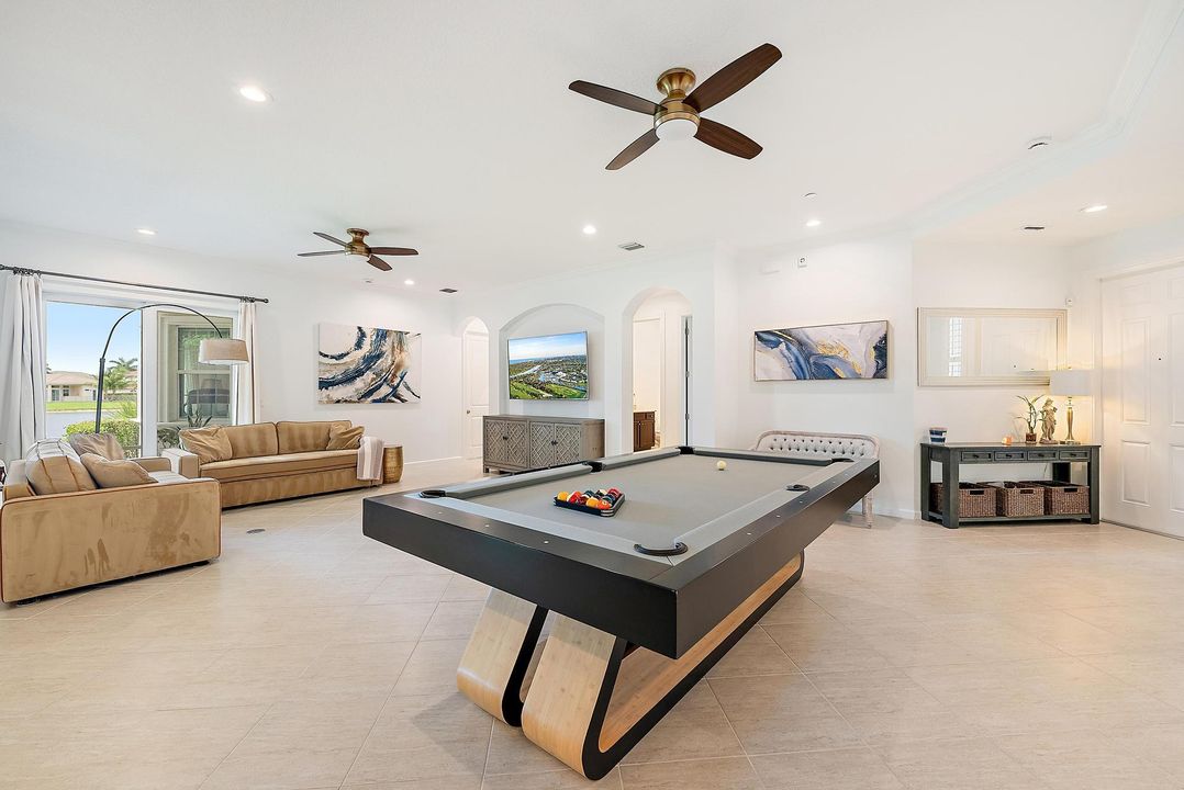 En Venta: $1,085,000 (2 camas, 2 baños, 2136 Pies cuadrados)