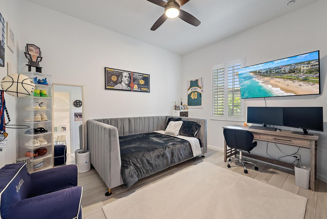 En Venta: $1,085,000 (2 camas, 2 baños, 2136 Pies cuadrados)