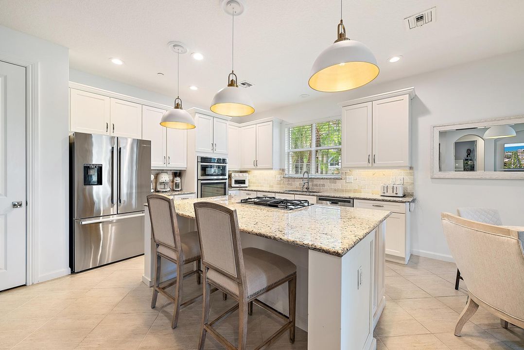 En Venta: $1,085,000 (2 camas, 2 baños, 2136 Pies cuadrados)