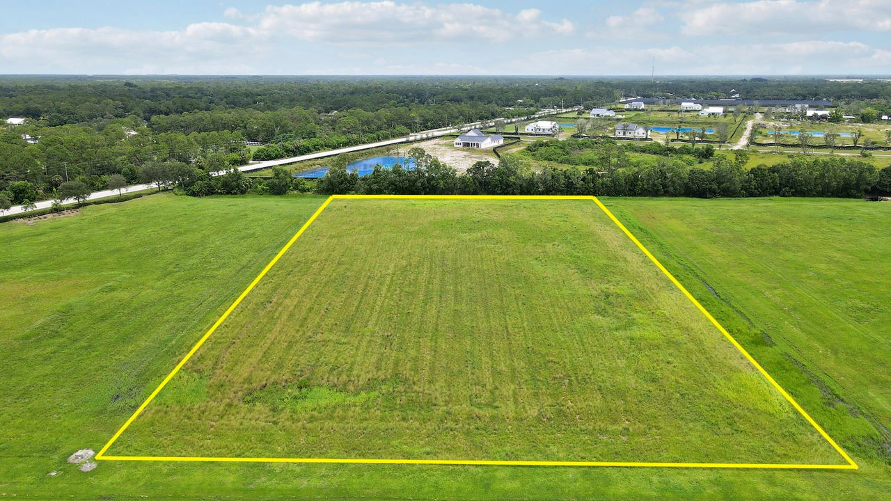 Под контрактом: $549,987 (0 спален, 0 ванн, 0 Квадратных фут)