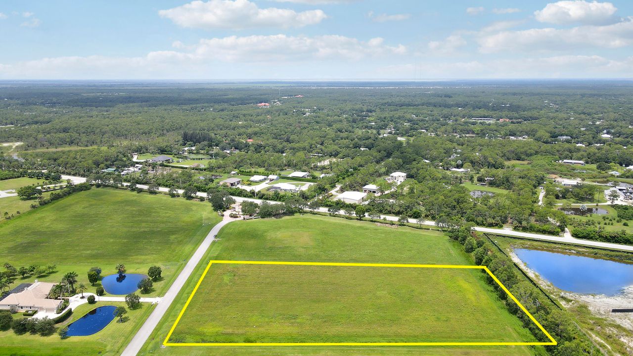 Под контрактом: $549,987 (0 спален, 0 ванн, 0 Квадратных фут)