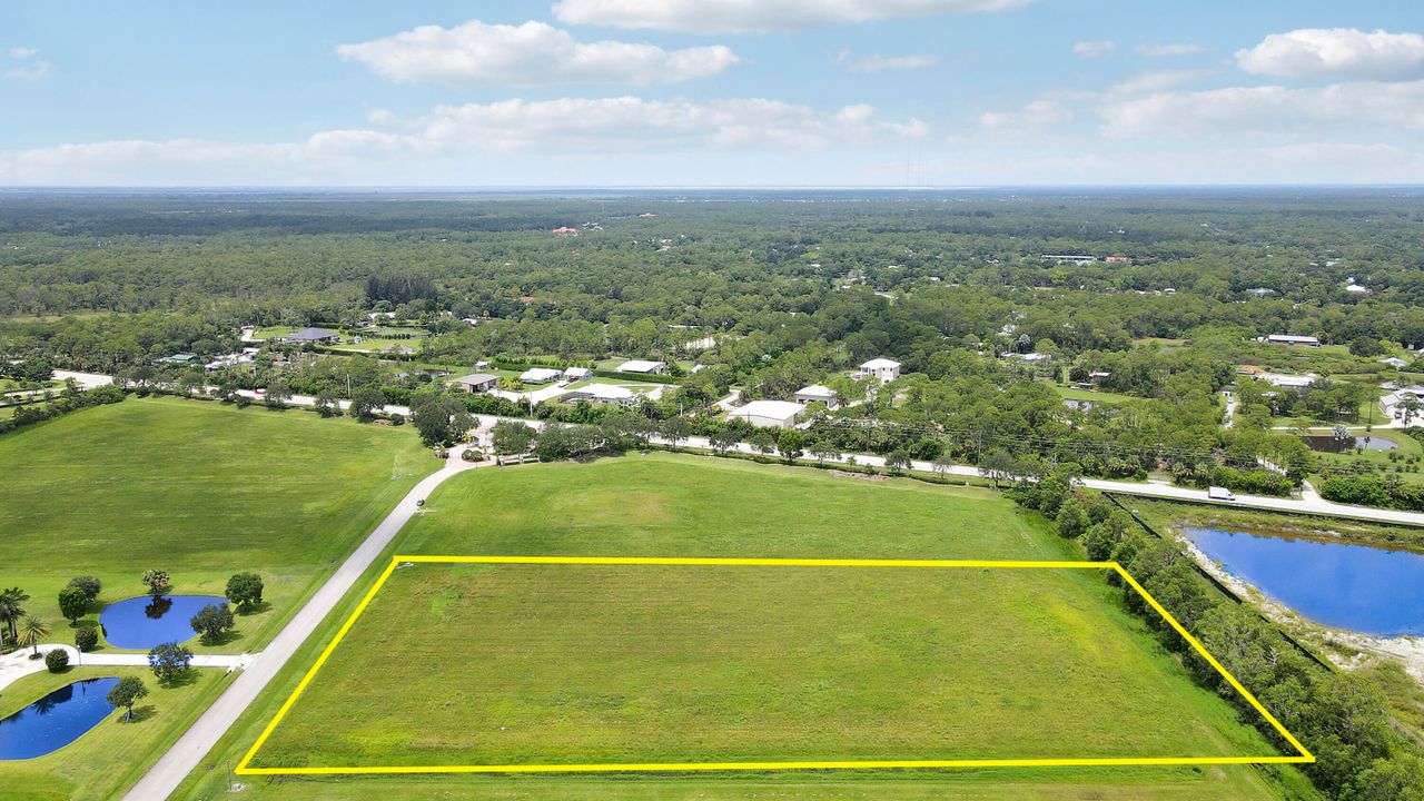 Под контрактом: $549,987 (0 спален, 0 ванн, 0 Квадратных фут)