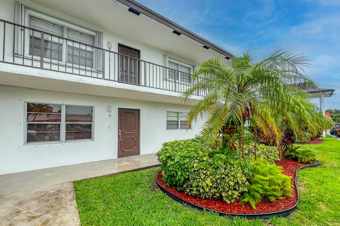 Recently Sold: $249,000 (2 beds, 2 baths, 1088 Square Feet)