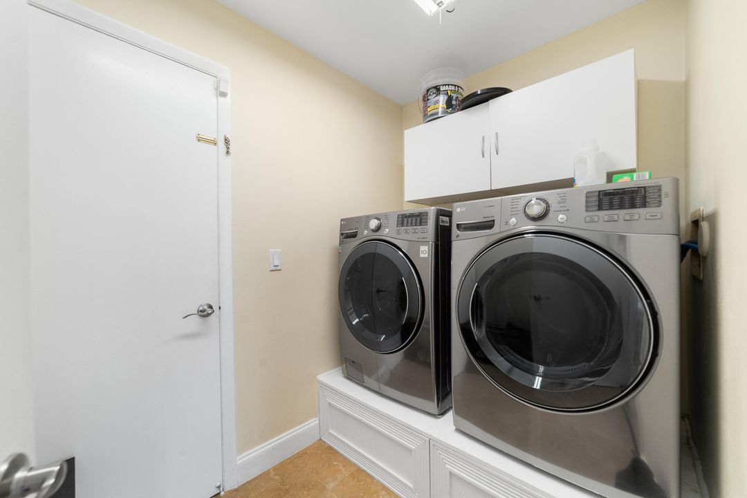 Activo con contrato: $624,900 (3 camas, 2 baños, 2036 Pies cuadrados)