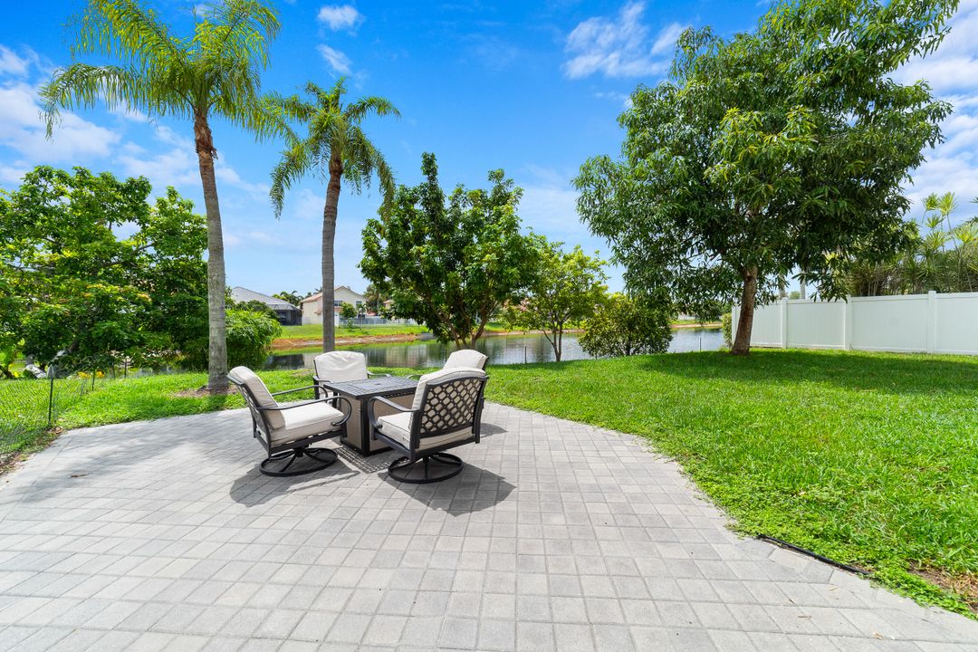 Activo con contrato: $624,900 (3 camas, 2 baños, 2036 Pies cuadrados)