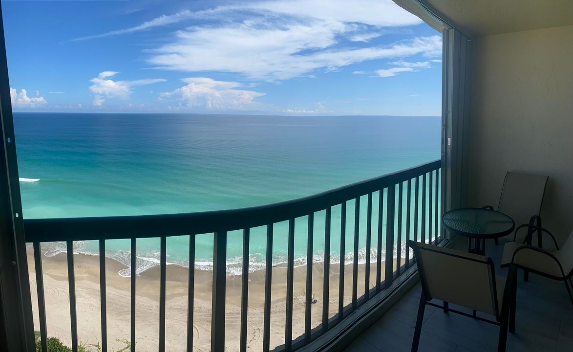 出租: $4,300 (2 贝兹, 2 浴室, 1228 平方英尺)