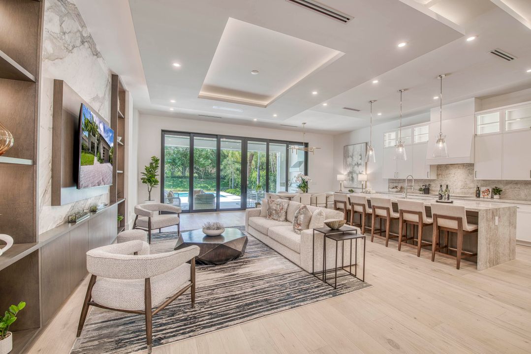 Active With Contract: $6,499,990 (5 beds, 4 baths, 4230 Square Feet)