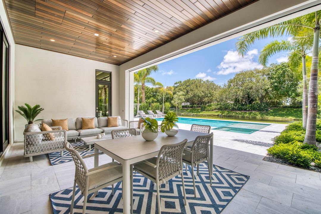 Active With Contract: $6,499,990 (5 beds, 4 baths, 4230 Square Feet)