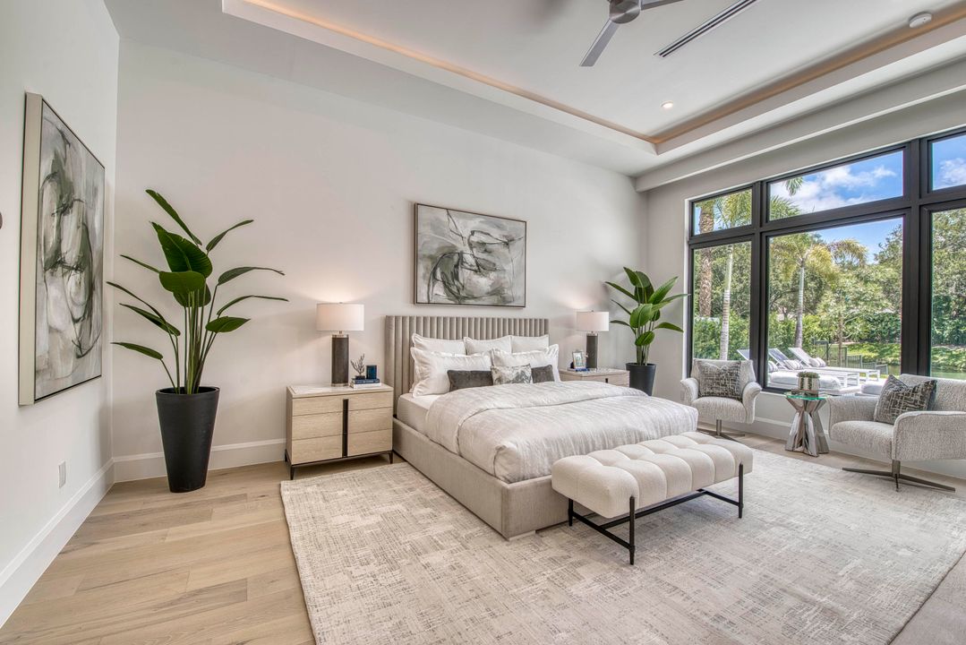 Active With Contract: $6,499,990 (5 beds, 4 baths, 4230 Square Feet)