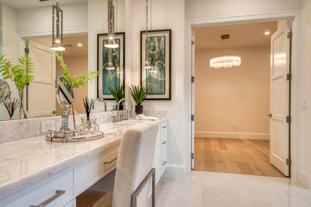 Active With Contract: $6,499,990 (5 beds, 4 baths, 4230 Square Feet)