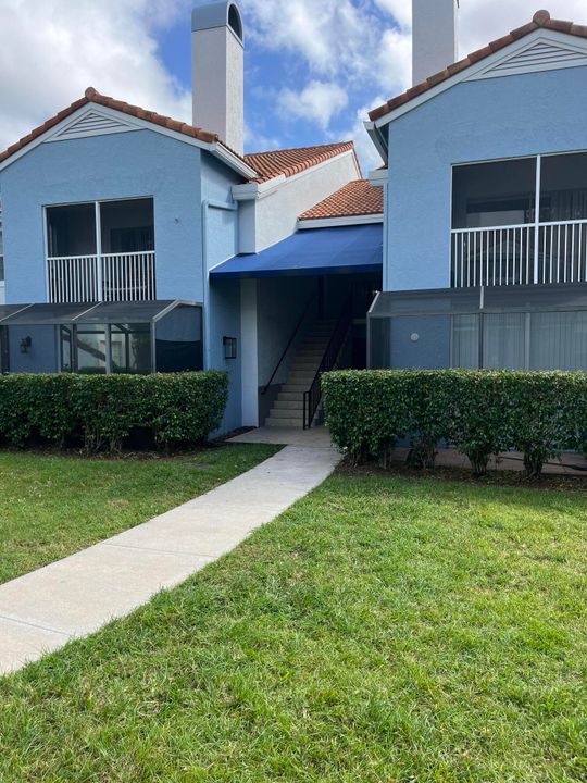 最近租的: $2,300 (2 贝兹, 2 浴室, 997 平方英尺)