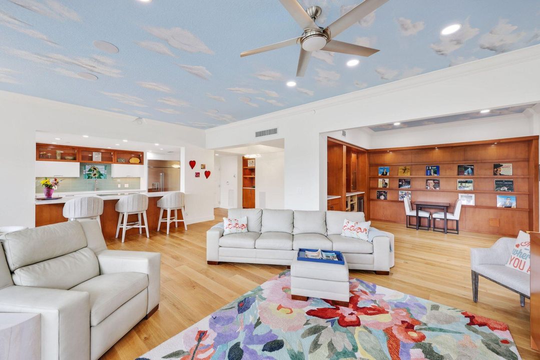 En Venta: $2,150,000 (2 camas, 2 baños, 2253 Pies cuadrados)