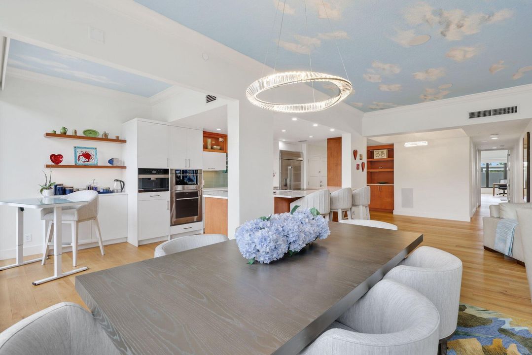 En Venta: $2,150,000 (2 camas, 2 baños, 2253 Pies cuadrados)