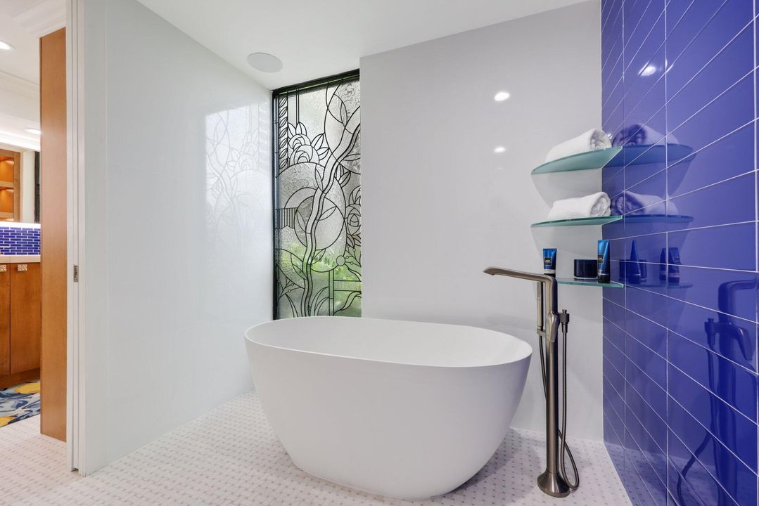 En Venta: $2,150,000 (2 camas, 2 baños, 2253 Pies cuadrados)