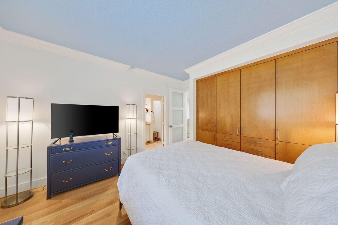 En Venta: $2,150,000 (2 camas, 2 baños, 2253 Pies cuadrados)