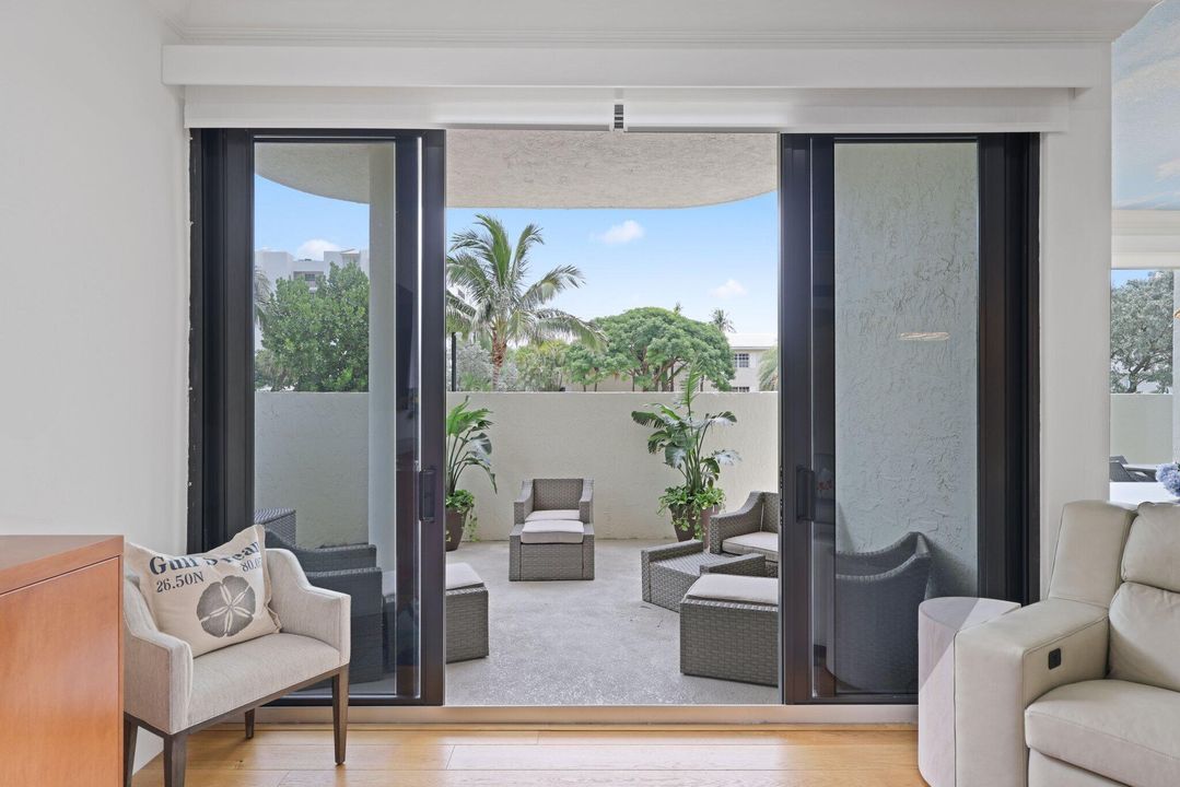 En Venta: $2,150,000 (2 camas, 2 baños, 2253 Pies cuadrados)