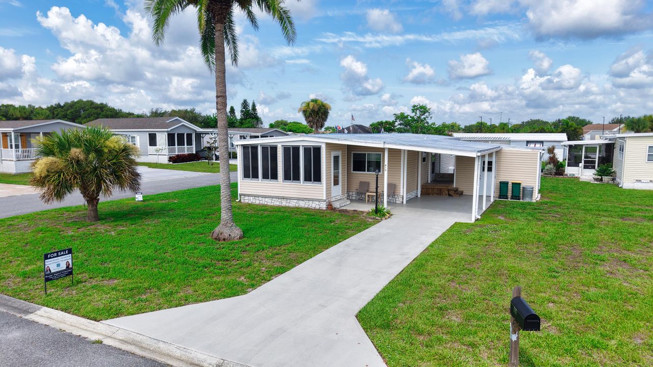 Recently Sold: $160,000 (2 beds, 2 baths, 1008 Square Feet)