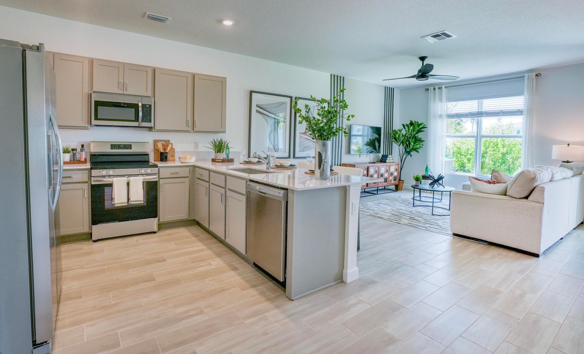 En Venta: $505,000 (4 camas, 2 baños, 1851 Pies cuadrados)