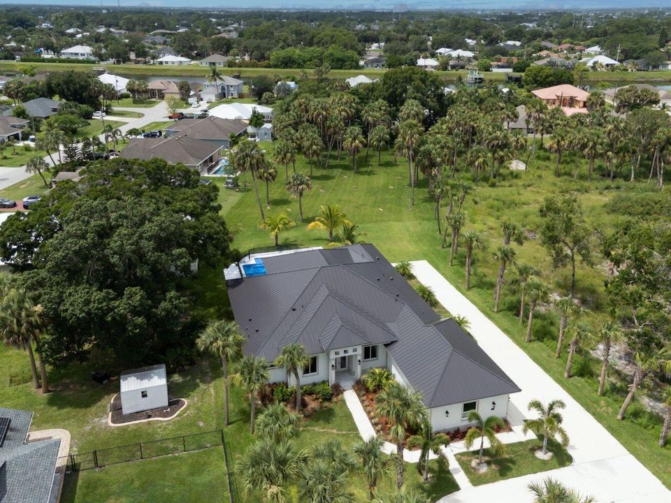 For Sale: $1,179,000 (5 beds, 3 baths, 3404 Square Feet)