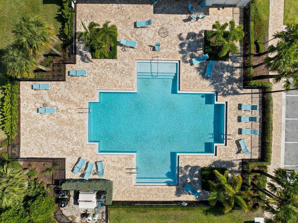 En Venta: $1,139,000 (4 camas, 3 baños, 3291 Pies cuadrados)