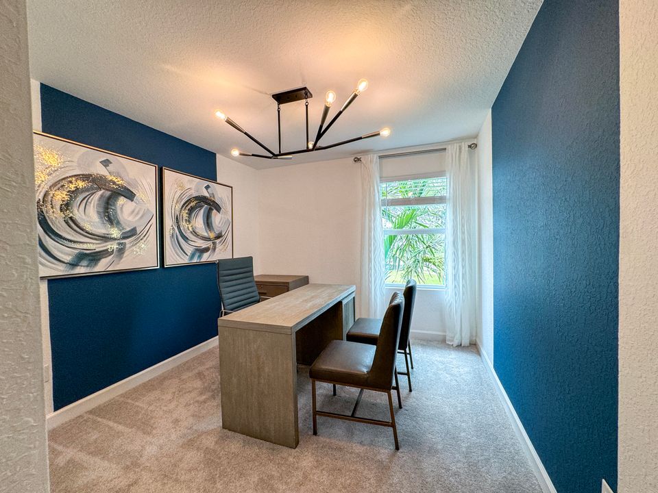 待售: $515,000 (4 贝兹, 2 浴室, 1750 平方英尺)