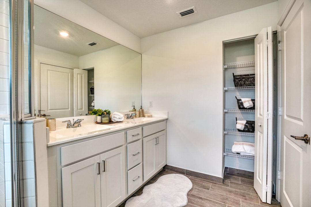 待售: $515,000 (4 贝兹, 2 浴室, 1750 平方英尺)