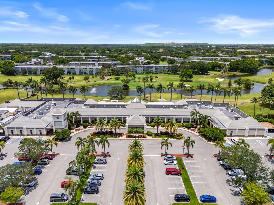 合同活跃: $199,999 (2 贝兹, 2 浴室, 1157 平方英尺)