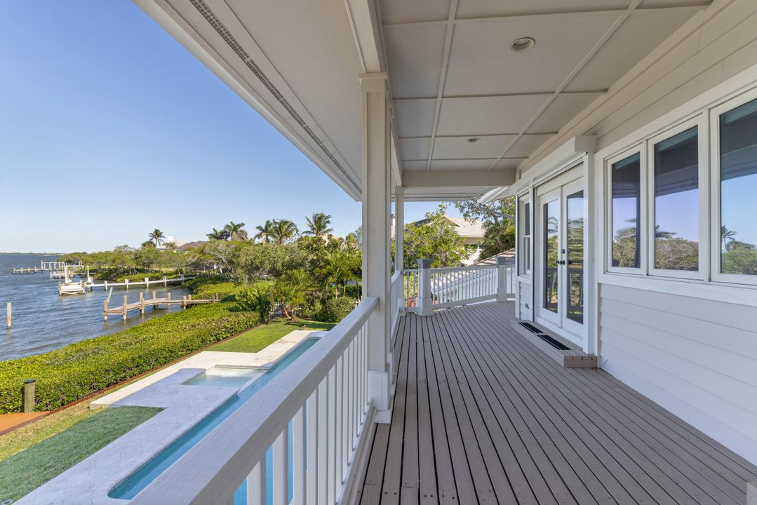 На продажу: $3,995,000 (4 спален, 4 ванн, 3715 Квадратных фут)