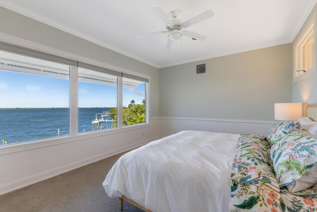 На продажу: $3,995,000 (4 спален, 4 ванн, 3715 Квадратных фут)