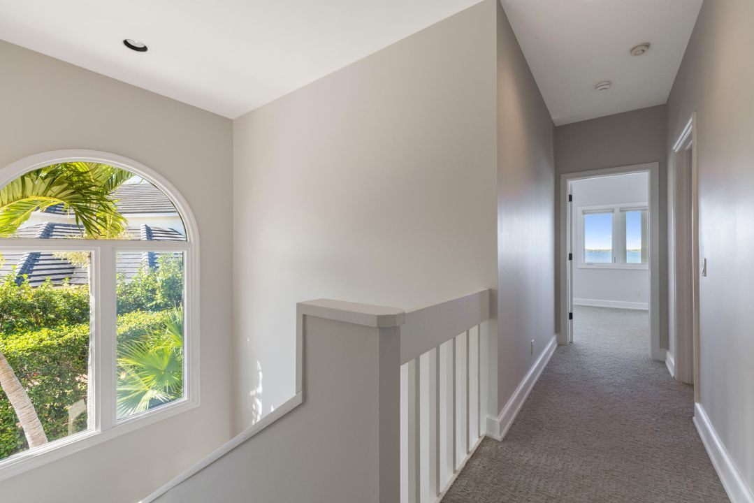 На продажу: $3,995,000 (4 спален, 4 ванн, 3715 Квадратных фут)